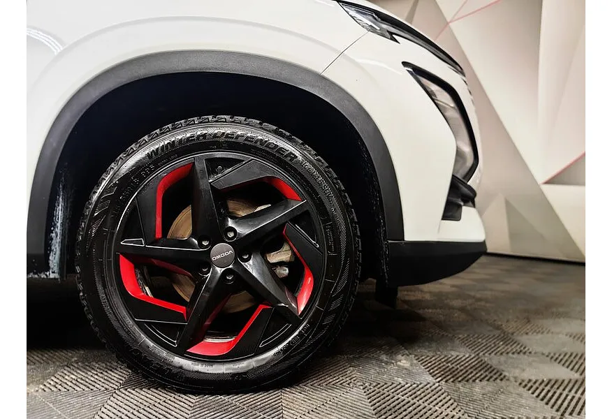 Omoda C5 1.6T DCT 4WD (150 л.с.) Active Белый в АВИЛОН. Слайд №9