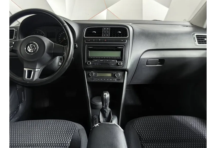 Volkswagen Polo 1.6 Tiptronic (105 л.с.) Черный в АВИЛОН. Слайд №13