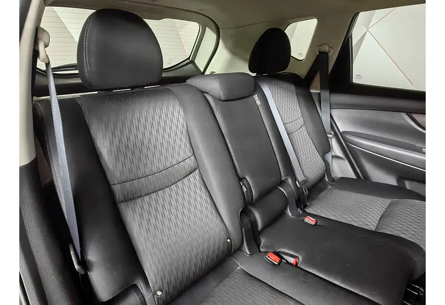Nissan X-Trail 2.0 CVT AWD (141 л.с.) Зеленый в АВИЛОН. Слайд №15
