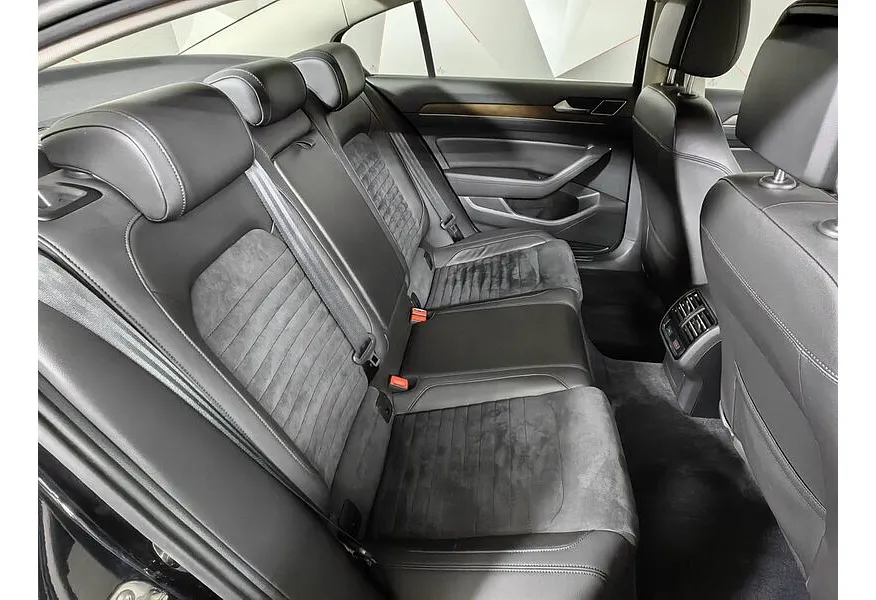 Volkswagen Passat 1.4 TSI BlueMotion DSG (150 л.с.) Trendline Черный в АВИЛОН. Слайд №15