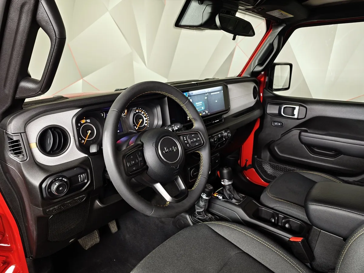 Jeep Wrangler 2.0 AT AWD (272 л.с.) Sport Красный в АВИЛОН. Слайд №19