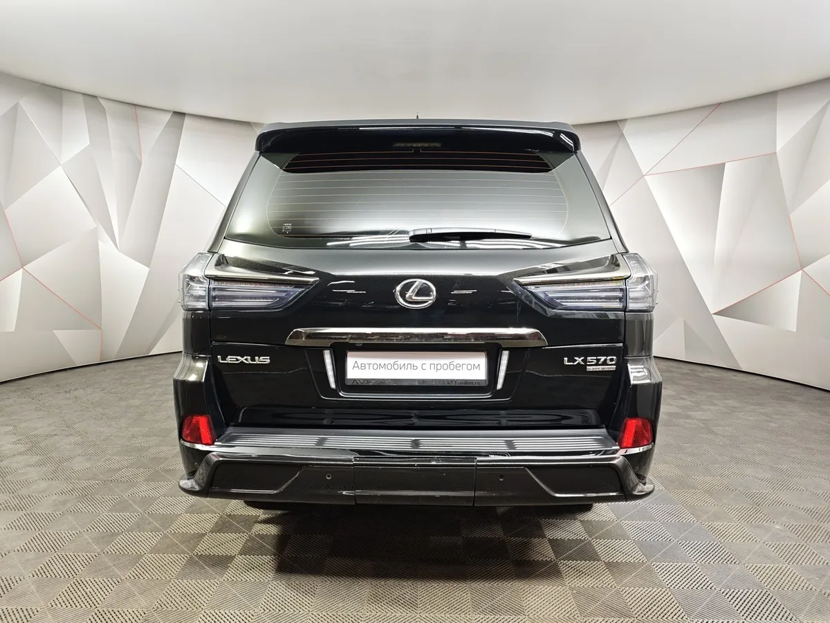 Lexus LX 570 AT (367 л.с.) Черный в АВИЛОН. Слайд №8