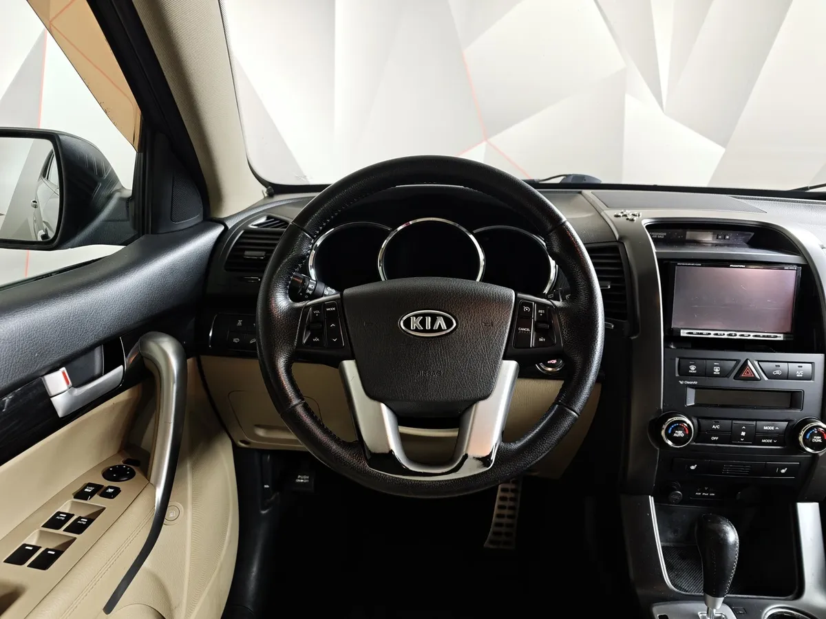 Kia Sorento 2.2 CRDi AT AWD (200 л.с.) Серый в АВИЛОН. Слайд №18