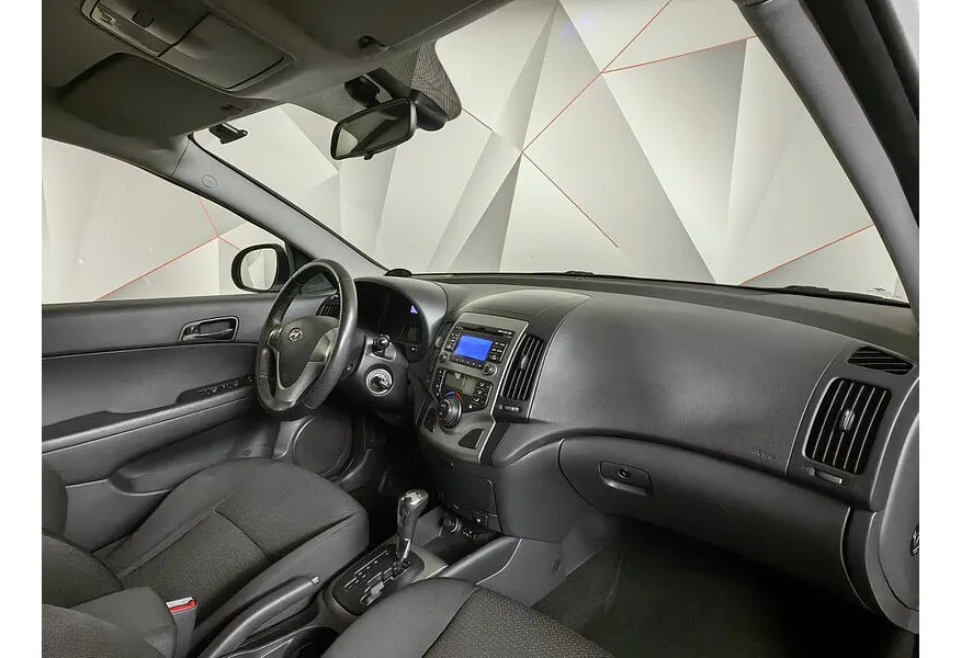 LIVE. Слайд №9