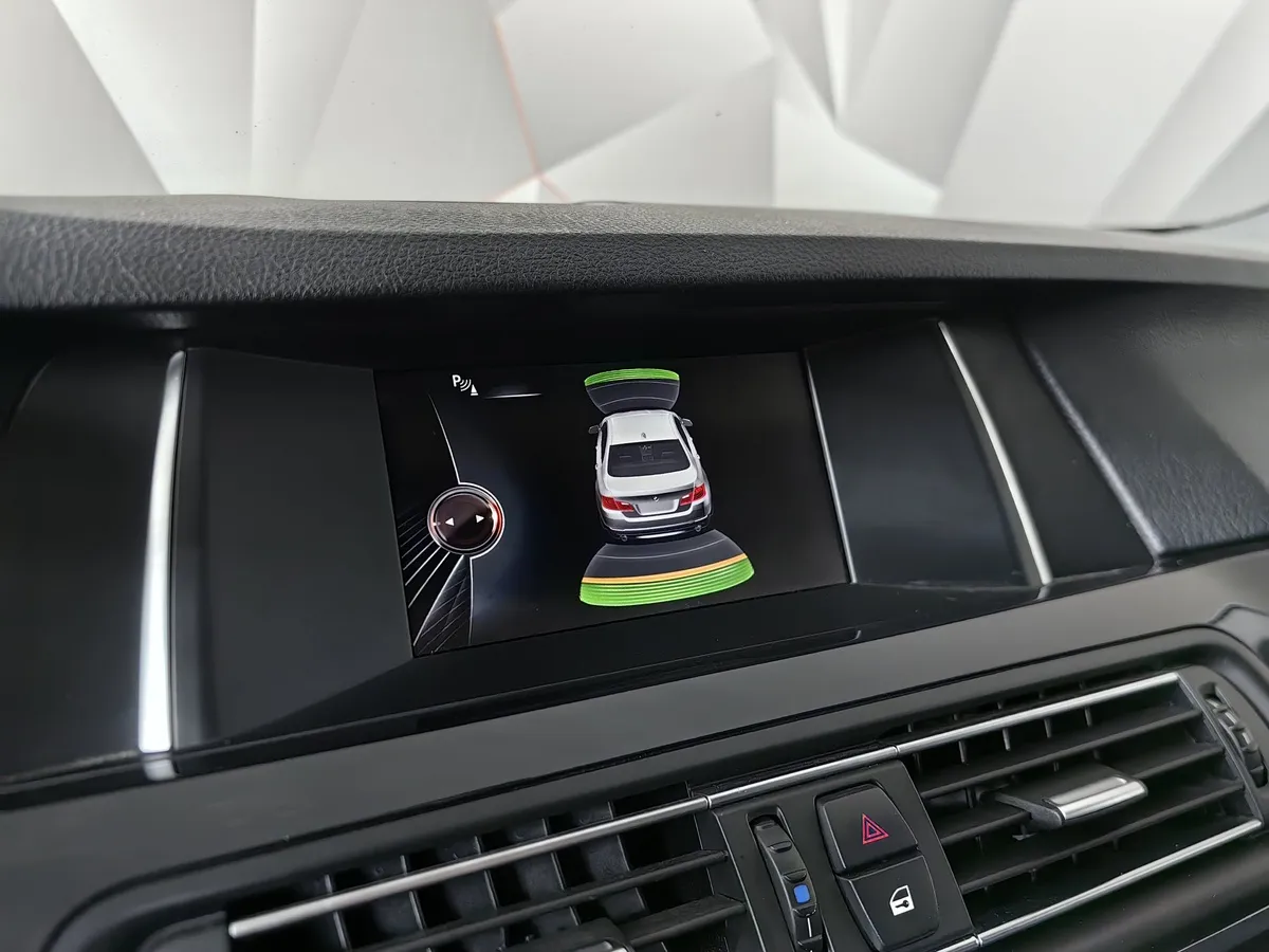 BMW 5 серия 528i xDrive Steptronic (245 л.с.) Серый в АВИЛОН. Слайд №16