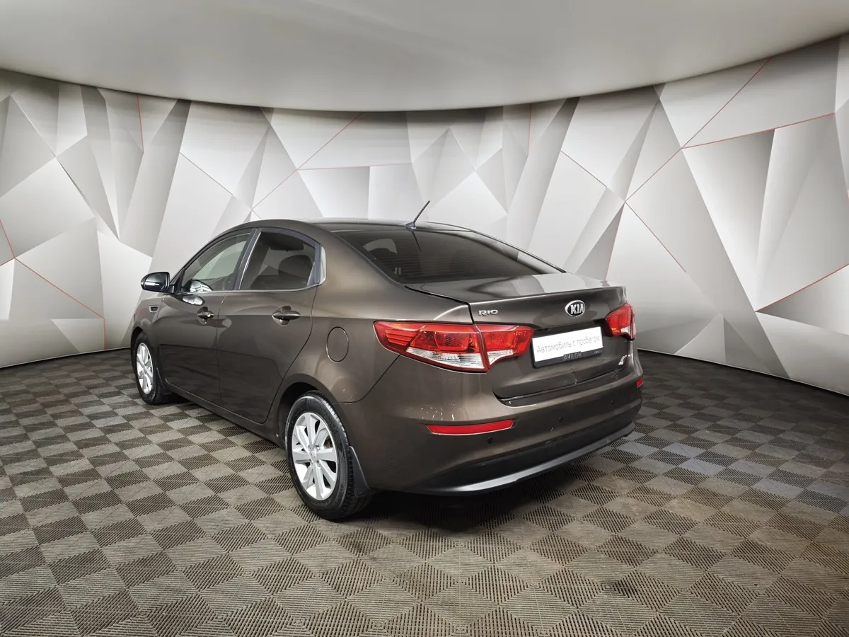 Kia Rio 1.6 AT (123 л.с.) Prestige Коричневый в АВИЛОН. Слайд №4