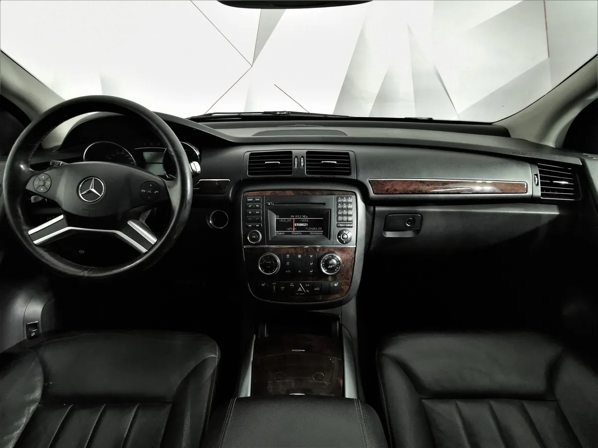 Mercedes-Benz R-Класс R 320 CDI 4MATIC 7G-Tronic (224 л.с.) Черный в АВИЛОН. Слайд №13