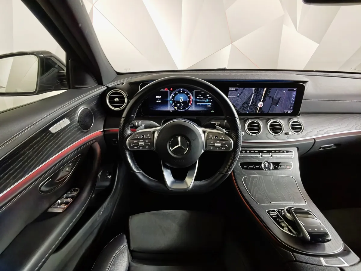 Mercedes-Benz E-Класс E 200 4MATIC 9G-TRONIC (184 л.с.) Sport Черный в АВИЛОН. Слайд №20