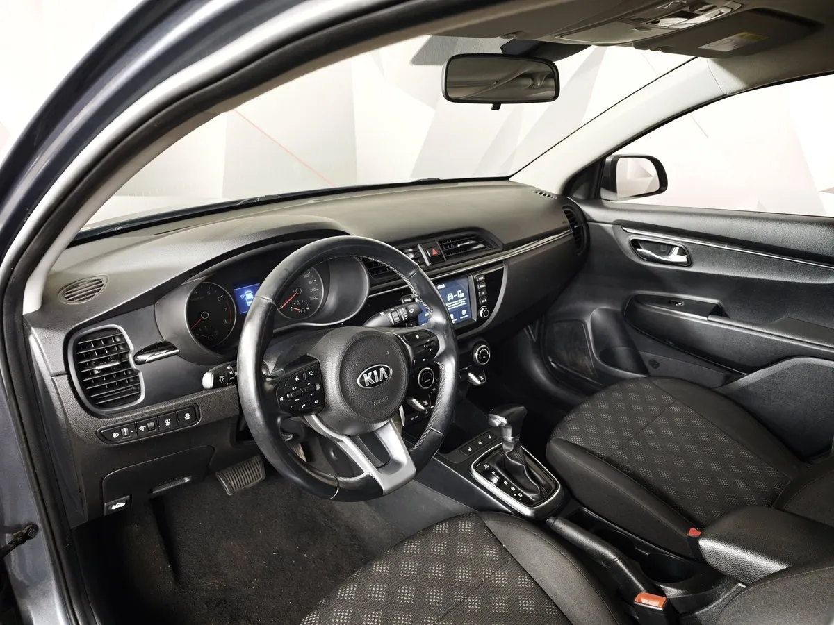 Kia Rio 1.6 AT (123 л.с.) Серый в АВИЛОН. Слайд №17