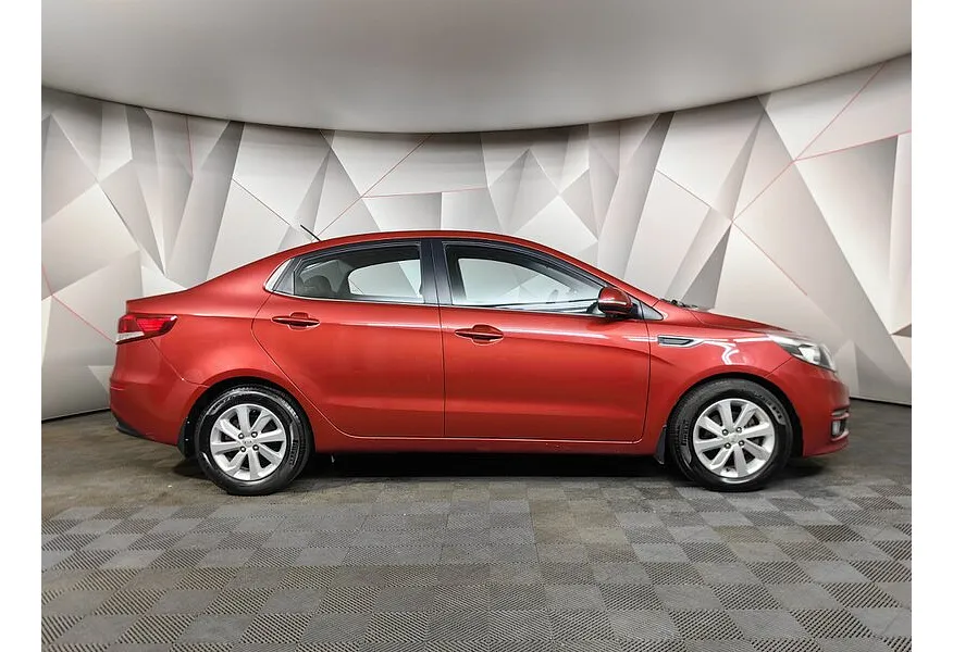 LIVE. Слайд №4