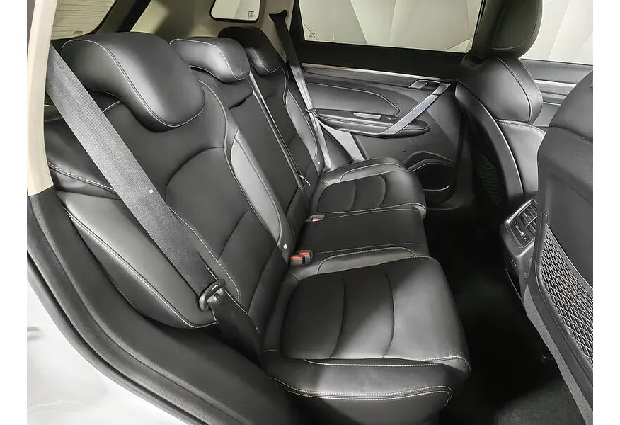 Geely Atlas Pro 1.5T AT FWD (150 л.с.) Luxury Белый в АВИЛОН. Слайд №15