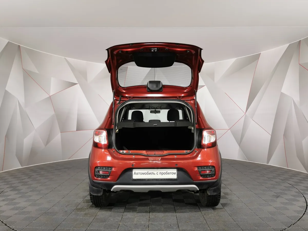 Renault Sandero 1.6 CVT (113 л.с.) Stepway Life City Красный в АВИЛОН. Слайд №11