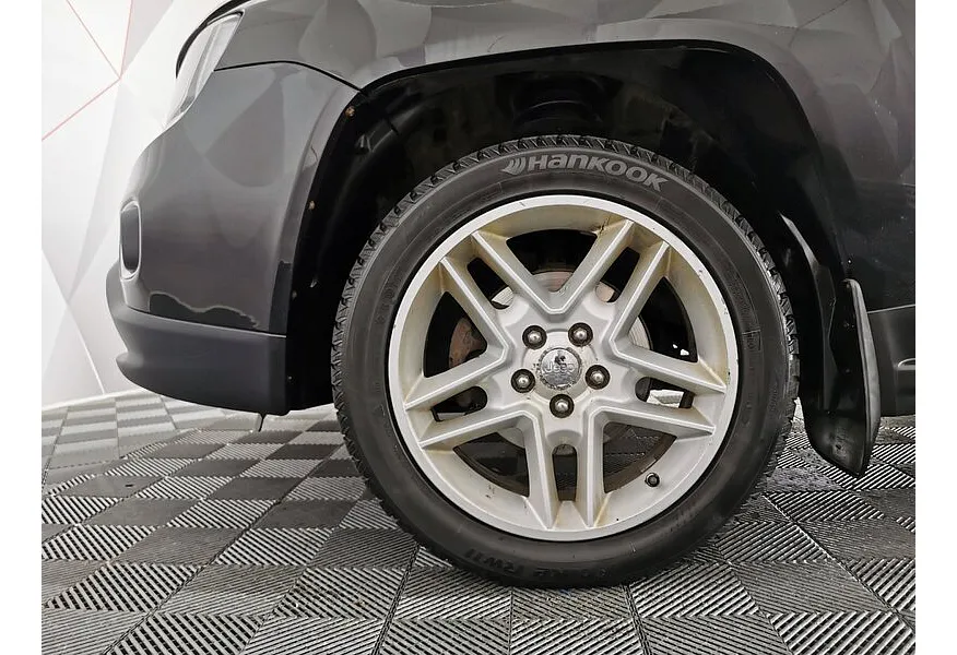 Jeep Compass 2.4 4x4 AT (150 л.с.) Limited Черный в АВИЛОН. Слайд №9