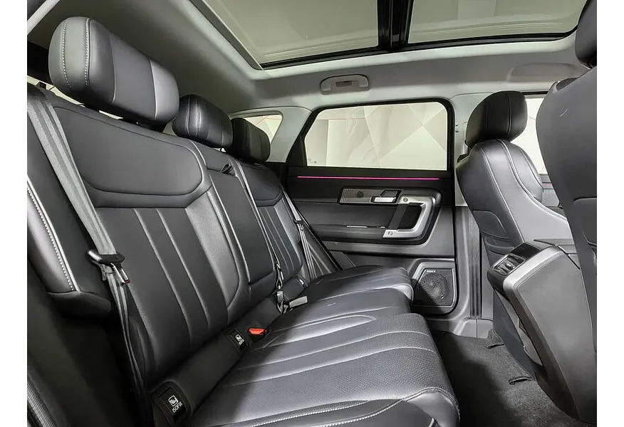 Jaecoo J7 1.6T 7DCT 2WD (186 л.с.) Ultimate Черный в АВИЛОН. Слайд №16