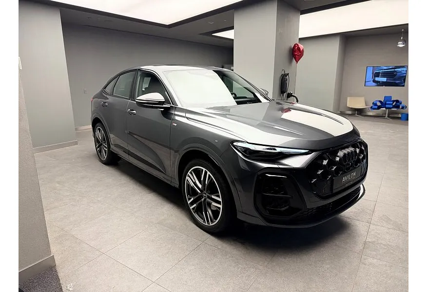 Audi Q5 Sportback 2.0 TFSI S tronic quattro (272 л.с.) Серый в АВИЛОН. Слайд №2