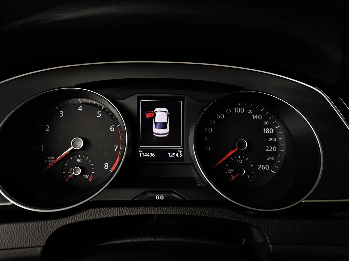 Volkswagen Passat 1.4 TSI DSG (150 л.с.) Business Коричневый в АВИЛОН. Слайд №18