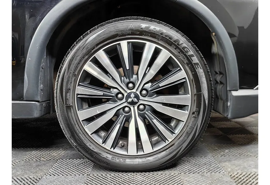 АВИЛОН - Mitsubishi Outlander 2.0 CVT 4WD (146 л.с.) Instyle E29 Черный - slide 18
