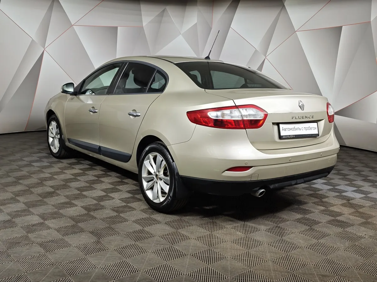 Renault Fluence 1.6 AT (110 л.с.) Бежевый в АВИЛОН. Слайд №4