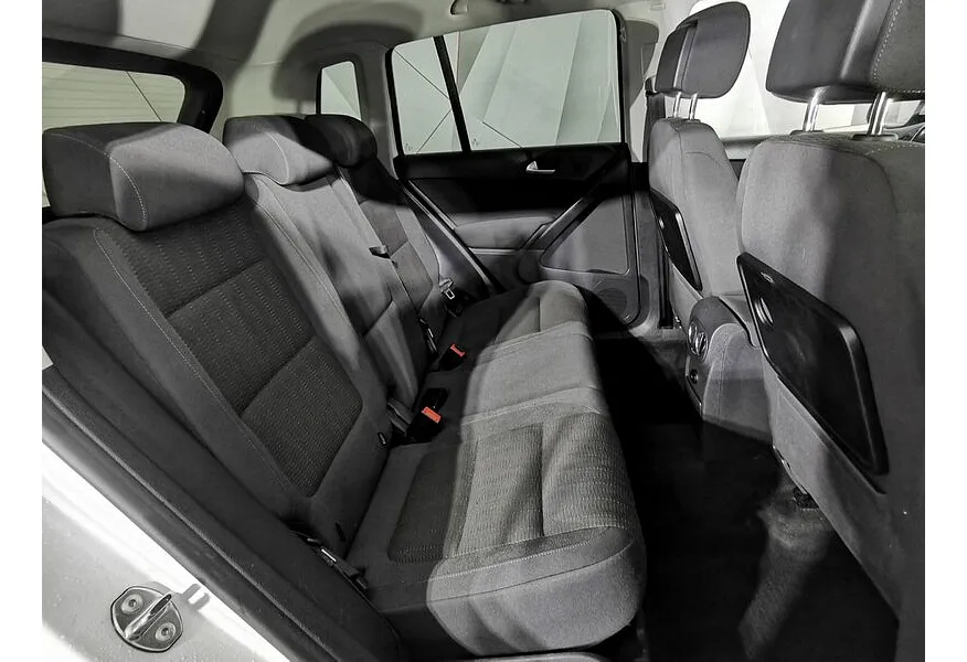 Volkswagen Tiguan 1.4 TSI BlueMotion MT (122 л.с.) Allstar Белый в АВИЛОН. Слайд №17