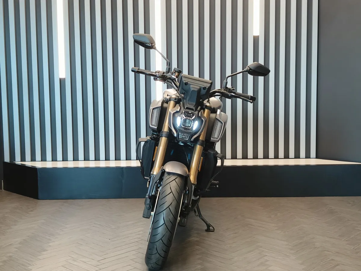 QJMOTOR SRK 900 900 см³ (95 л.с.) (95) 900 Серый в АВИЛОН. Слайд №5