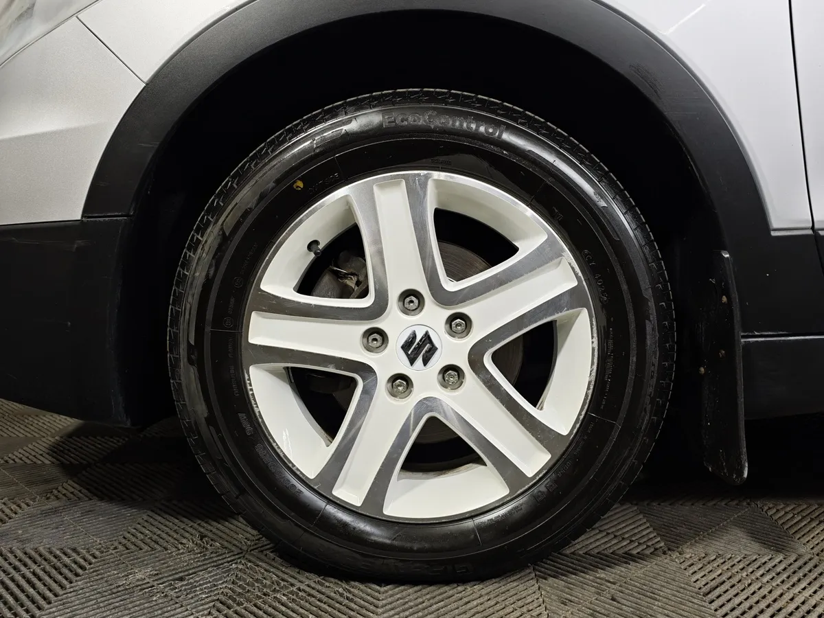 Suzuki SX4 1.6 CVT 4WD (117 л.с.) Серебристый в АВИЛОН. Слайд №9