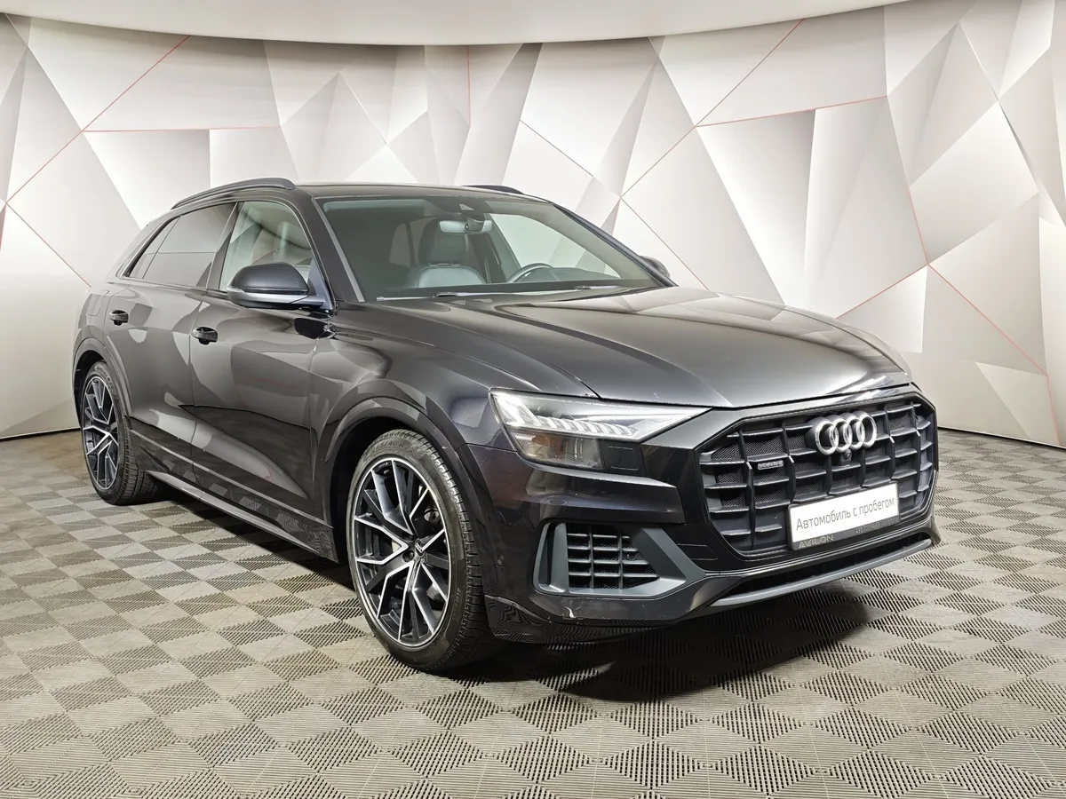 Audi Q8 55 TFSI Tiptronic quattro (340 л.с.) Черный в АВИЛОН. Слайд №3