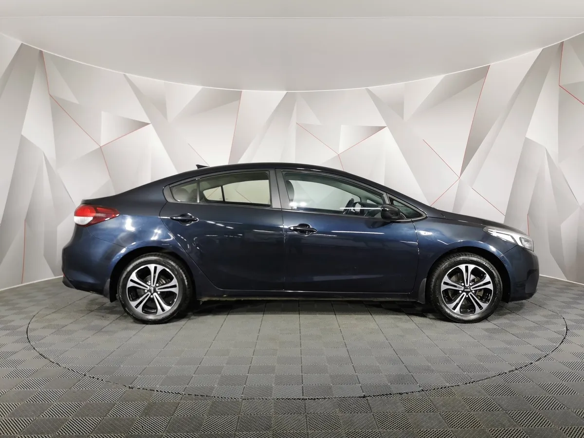 Kia Cerato 1.6 AT (130 л.с.) Comfort Синий в АВИЛОН. Слайд №6