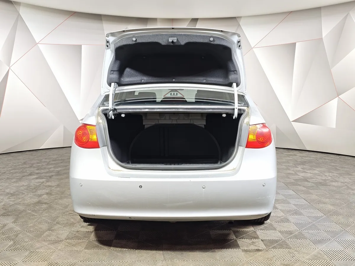 Hyundai Elantra 1.6 AT (122 л.с.) Серебристый в АВИЛОН. Слайд №11