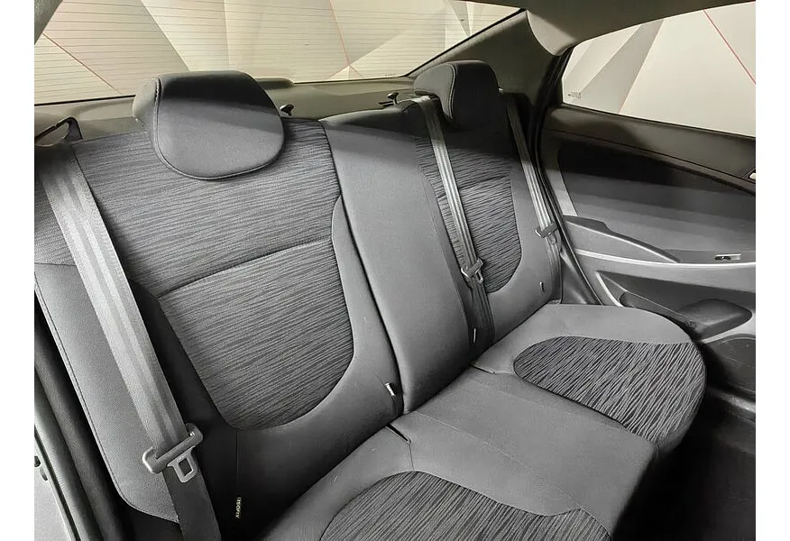 Hyundai Solaris 1.4 AT (107 л.с.) Comfort Серый в АВИЛОН. Слайд №17