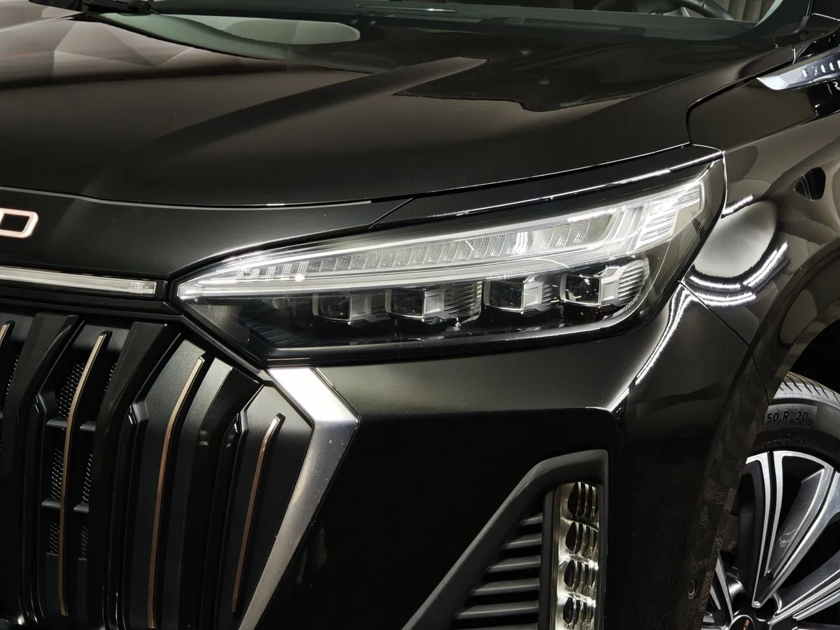 EXEED VX 2.0 AT AWD (249 л.с.) 7 мест President Черный в АВИЛОН. Слайд №10