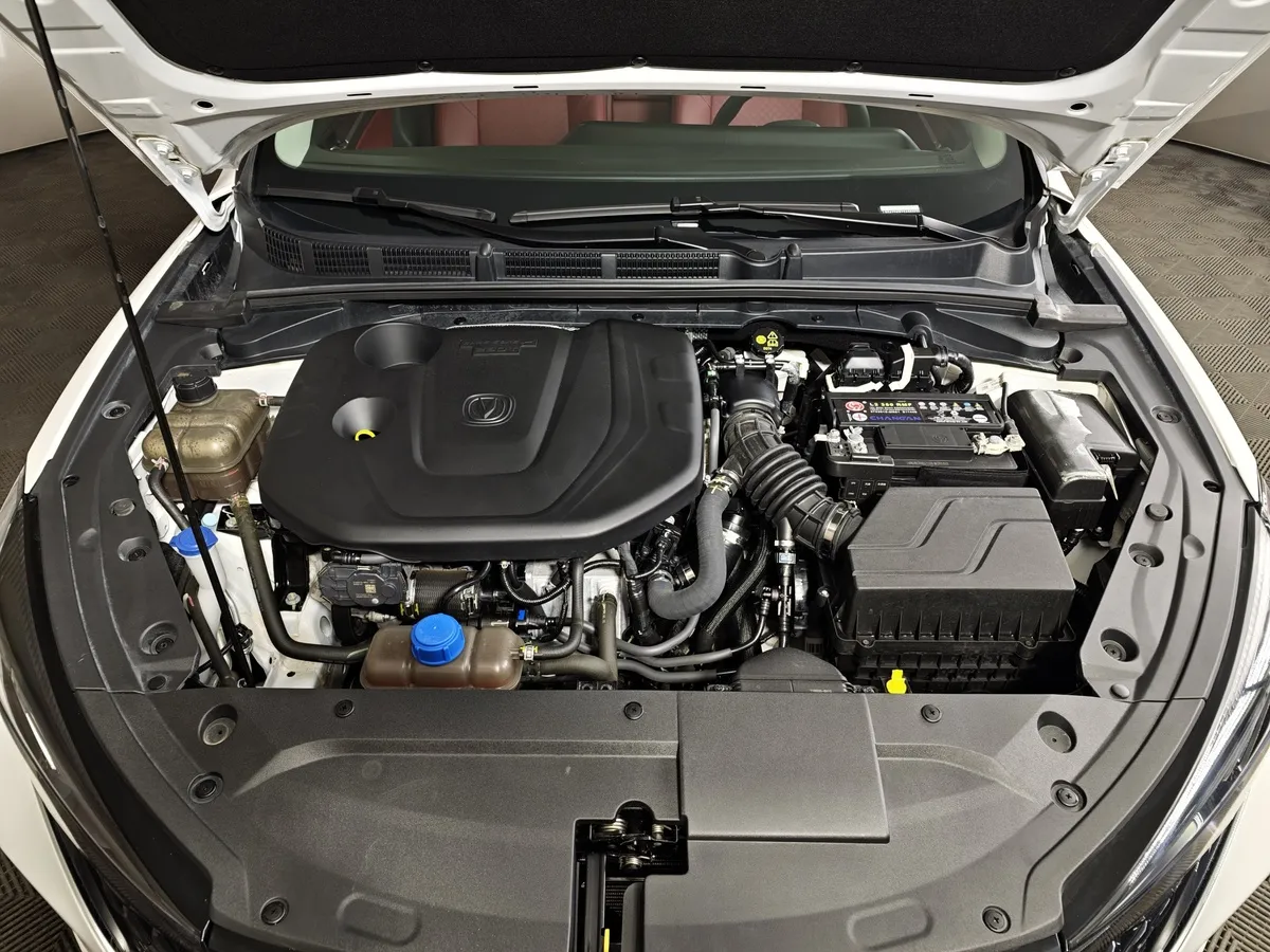 Changan Eado Plus 1.4 TGDI 7DSG 2WD (150 л.с.) Tech Белый в АВИЛОН. Слайд №11