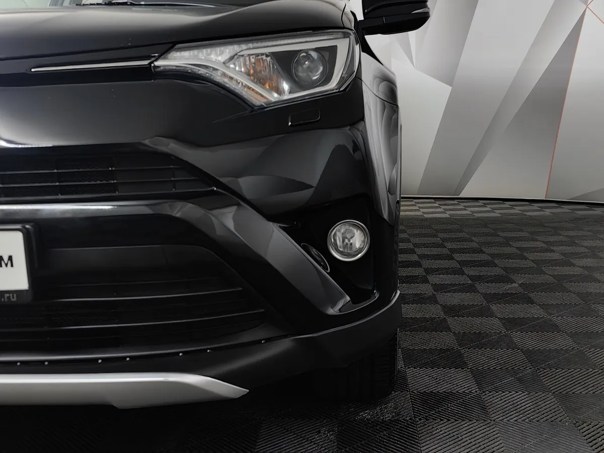 Toyota RAV4 2.0 CVT AWD (146 л.с.) Классик Черный в АВИЛОН. Слайд №10