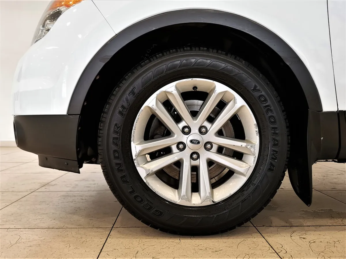 Ford Explorer 3.5 SelectShift 4WD (249 л.с.) Limited Plus Белый в АВИЛОН. Слайд №9