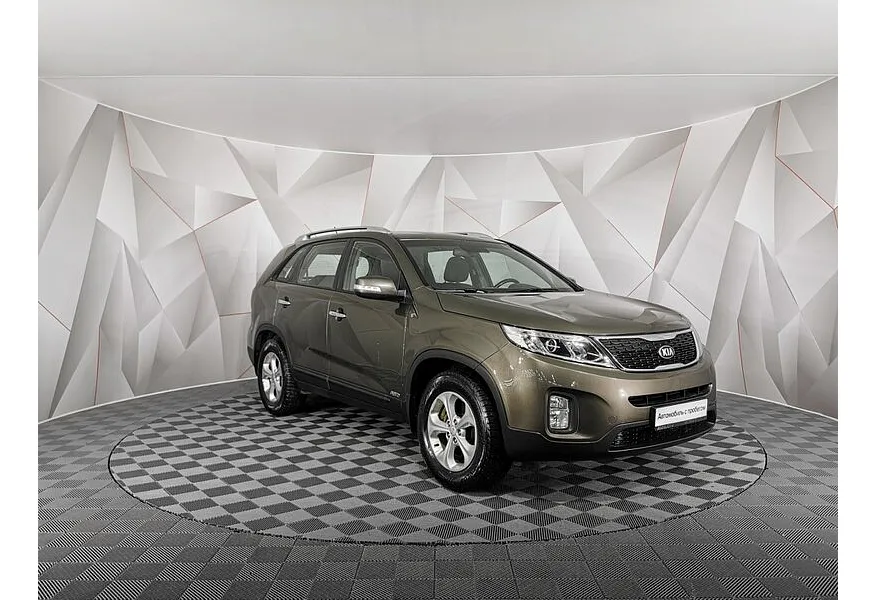 Kia Sorento 2.4 AT 4WD (175 л.с.) Luxe Бежевый в АВИЛОН. Слайд №3