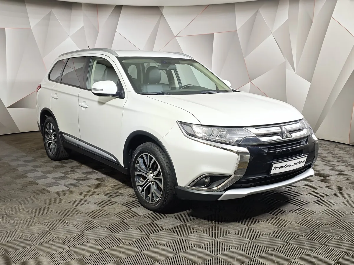 Mitsubishi Outlander 2.0 MIVEC CVT 4WD (146 л.с.) Intense Plus Белый в АВИЛОН. Слайд №3
