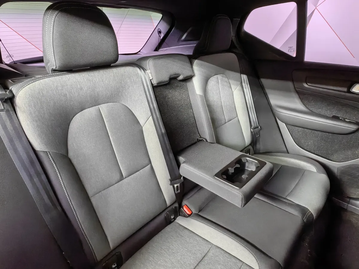 Volvo XC40 1.5 T3 Drive-E AT (150 л.с.) Momentum Черный в АВИЛОН. Слайд №17