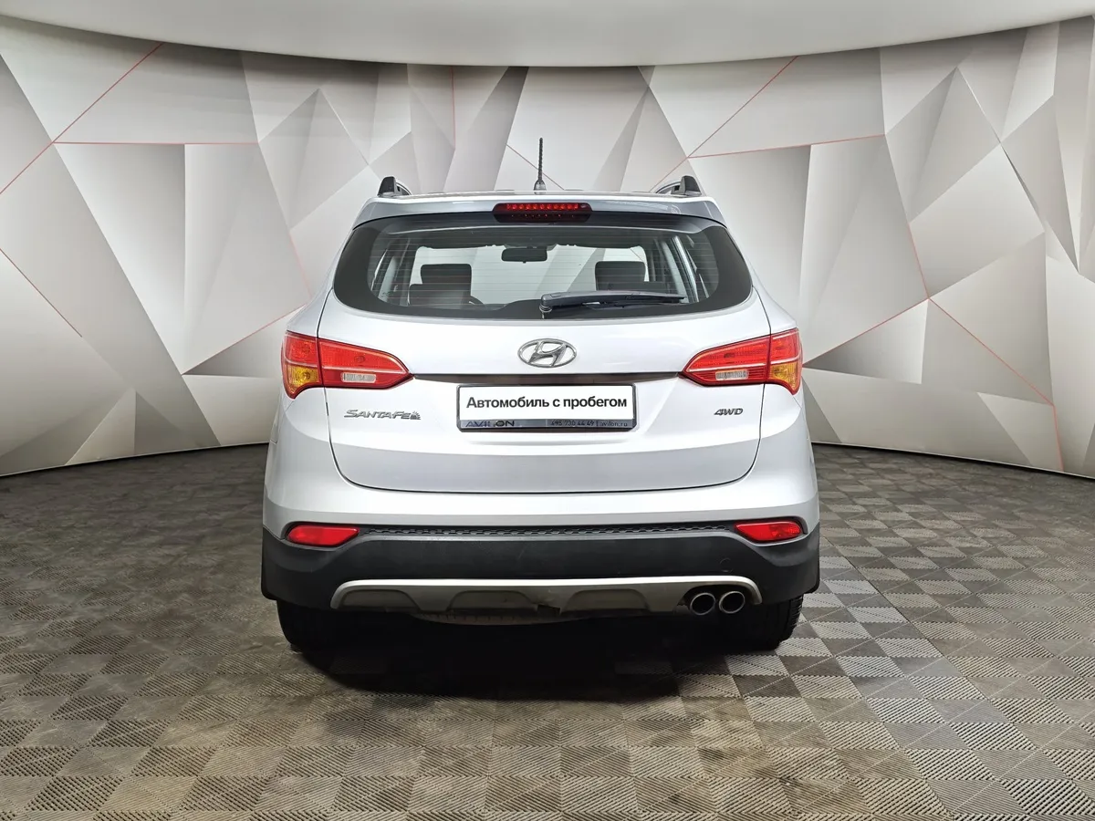 Hyundai Santa Fe 2.4 AT 4WD (175 л.с.) Comfort Серебристый в АВИЛОН. Слайд №8