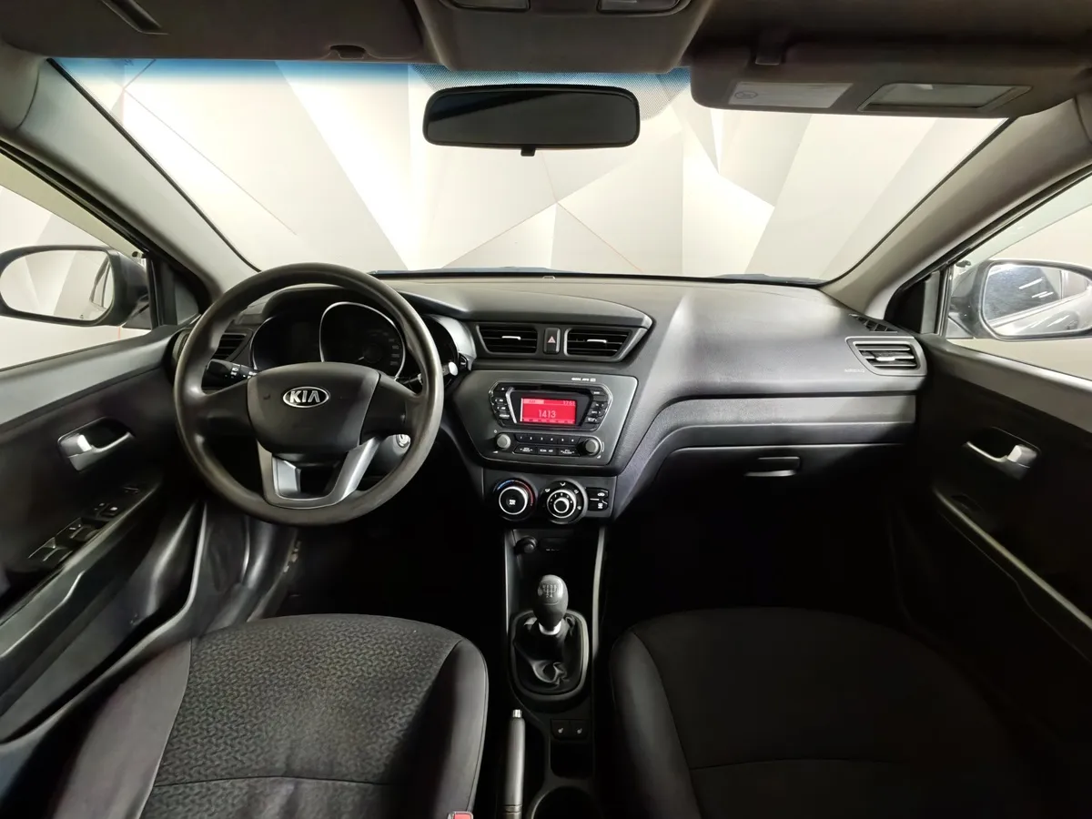 Kia Rio 1.6 MT (123 л.с.) Серый в АВИЛОН. Слайд №13