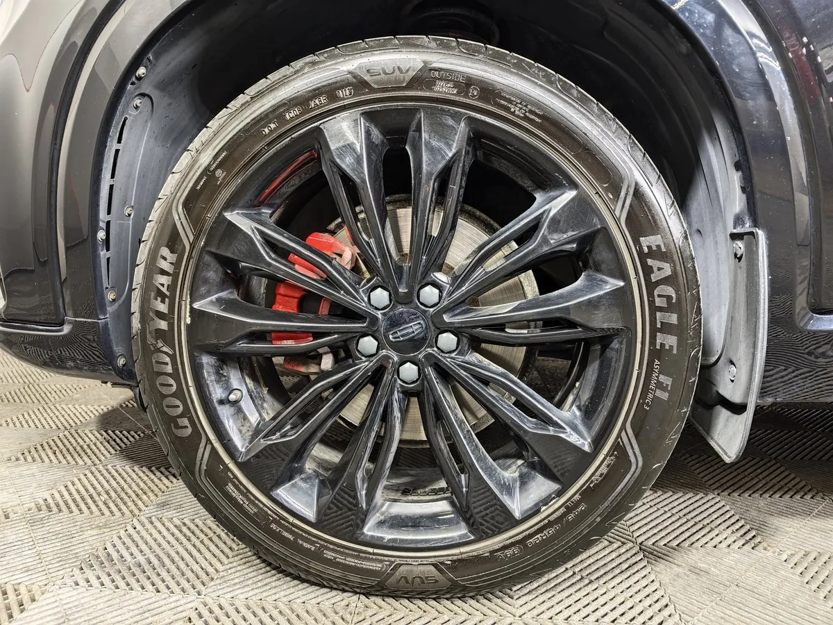 Geely Tugella 2.0 AT AWD (238 л.с.) Flagship Черный в АВИЛОН. Слайд №9