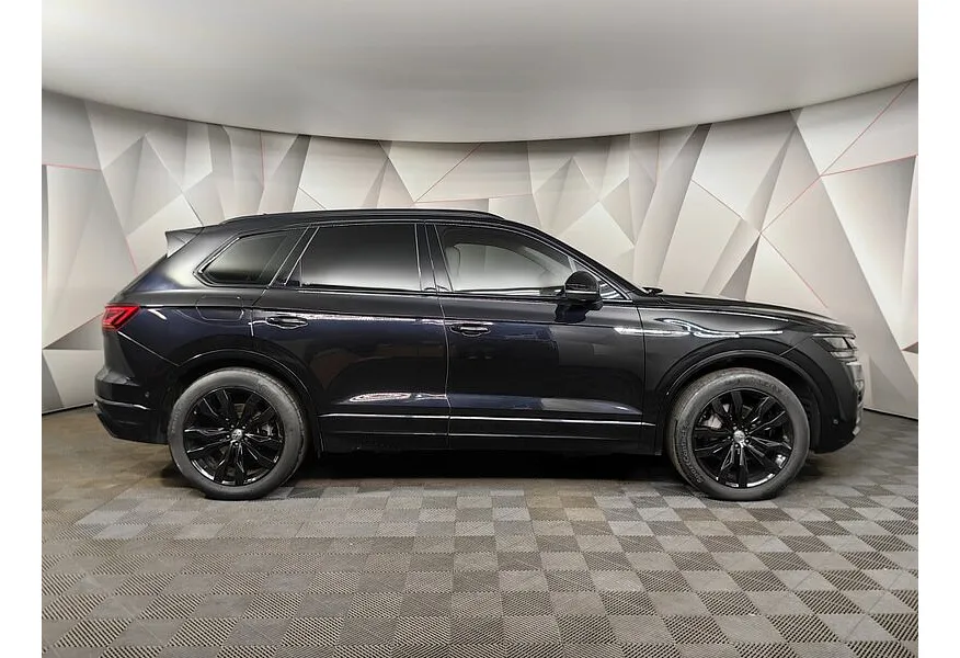 АВИЛОН - Volkswagen Touareg 3.0 V6 TDI Tiptronic 4Motion (249 л.с.) R-Line Черный - slide 3