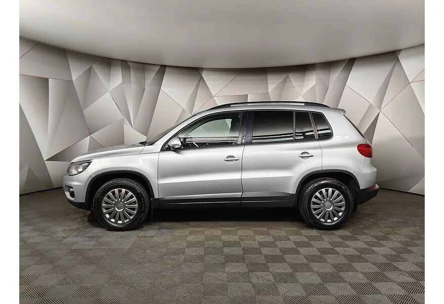 Volkswagen Tiguan 2.0 TSI 4Motion AT (170 л.с.) Track & Field Серебристый в АВИЛОН. Слайд №5