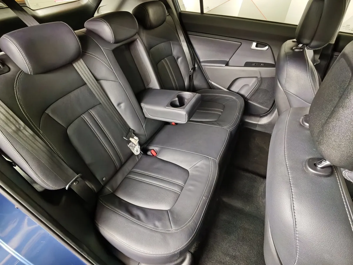 Kia Sportage 2.0 AT 4WD (150 л.с.) Luxe Синий в АВИЛОН. Слайд №16