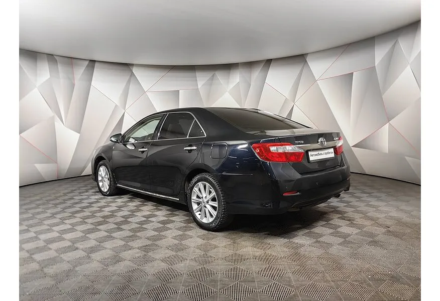 Toyota Camry 2.5 AT (181 л.с.) Черный в АВИЛОН. Слайд №4 Toyota Camry 2.5 AT (181 л.с.) Черный в АВИЛОН. Слайд №4
