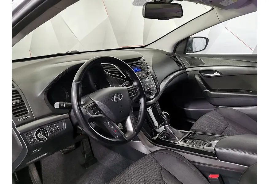 Hyundai i40 2.0 AT (150 л.с.) Comfort Серый в АВИЛОН. Слайд №19