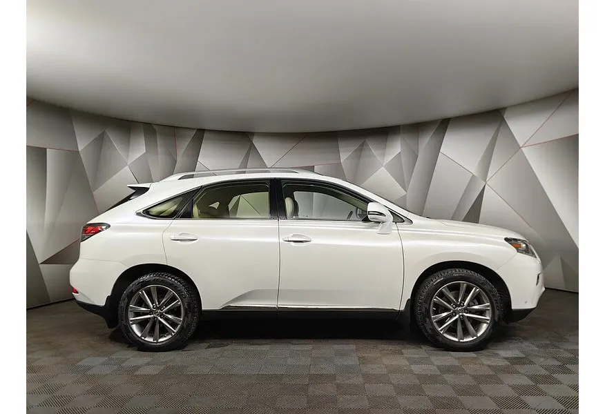 Lexus RX 270 AT (188 л.с.) Белый в АВИЛОН. Слайд №6