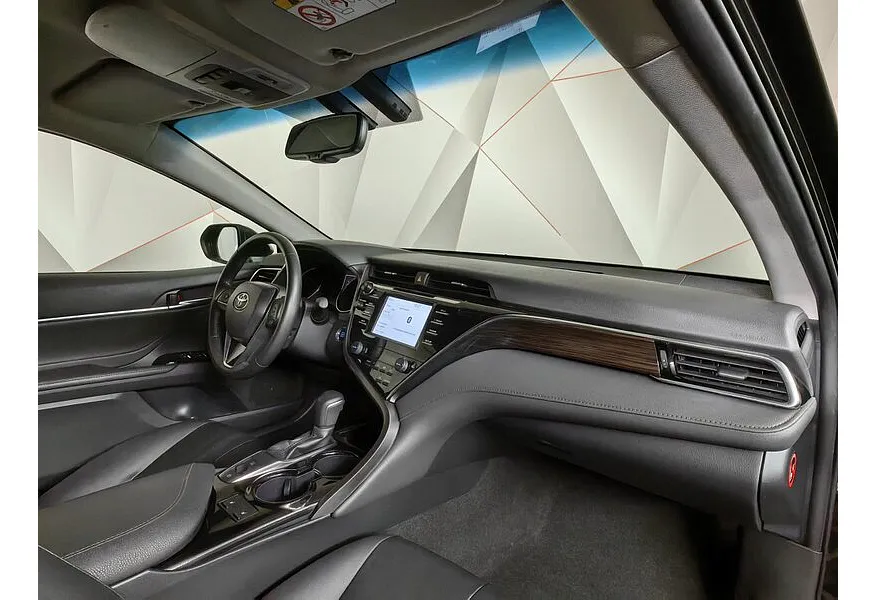 Toyota Camry 2.5 AT (181 л.с.) Черный в АВИЛОН. Слайд №13