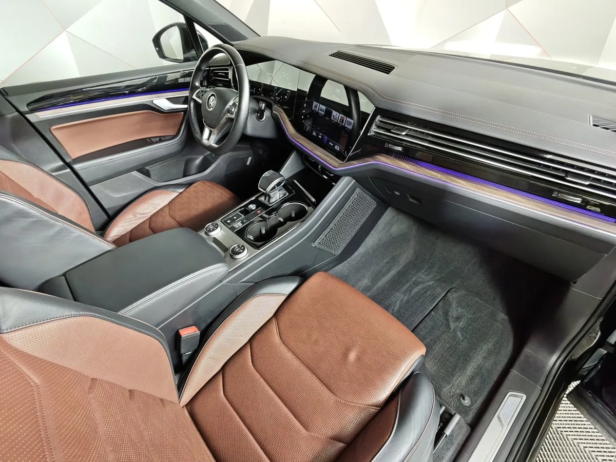 Volkswagen Touareg 2.0 TSI Tiptronic 4Motion (249 л.с.) Exclusive Черный в АВИЛОН. Слайд №13