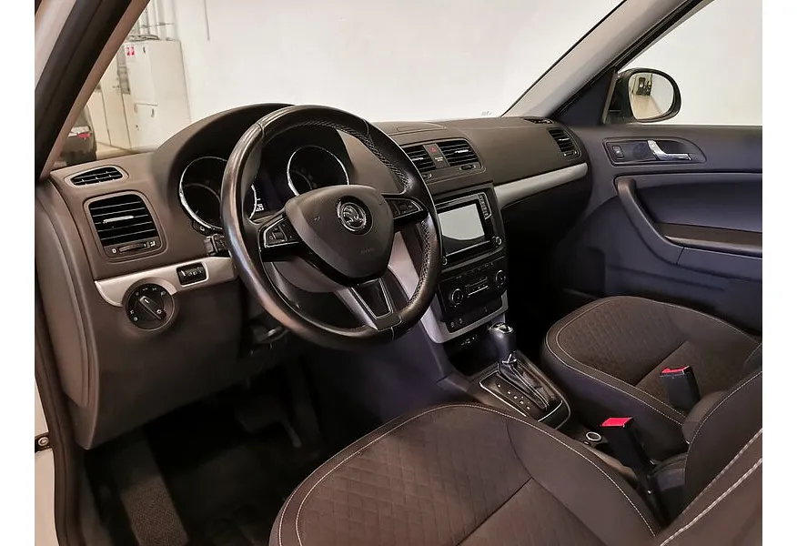 Skoda Yeti 1.4 TSI DSG (122 л.с.) Active Белый в АВИЛОН. Слайд №17