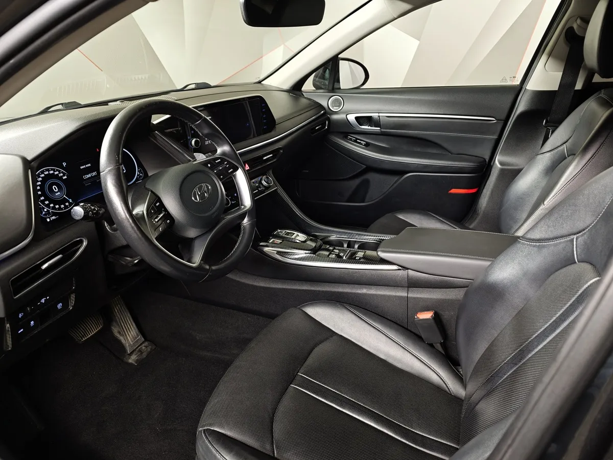 Hyundai Sonata 2.0 MPI (150 л.с.) Style Серый в АВИЛОН. Слайд №19