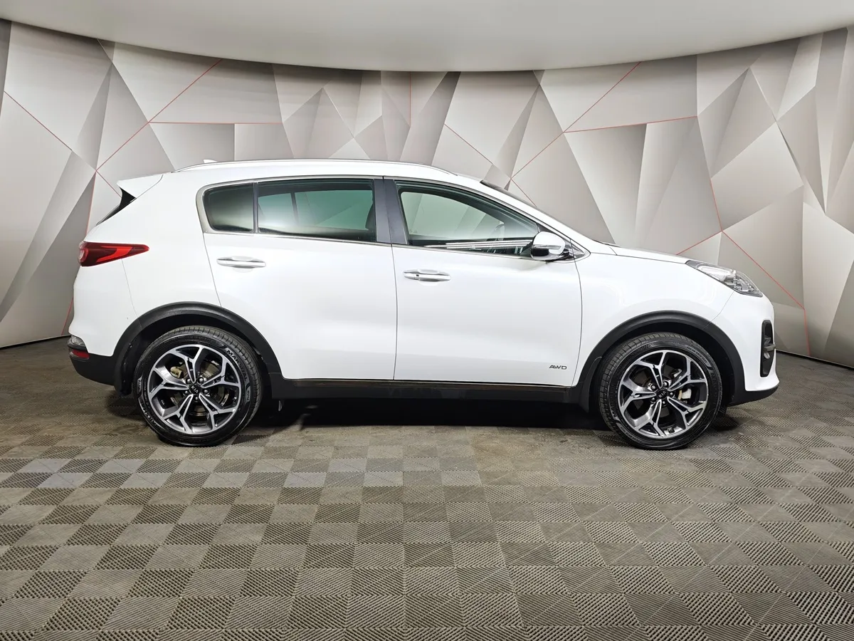 Kia Sportage 2.4 AT 4WD (184 л.с.) GT Line Белый в АВИЛОН. Слайд №6